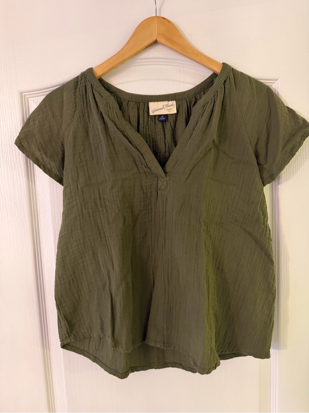Universal Thread Green Top Medium